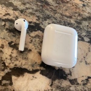 Apple Airpods 1st Generation